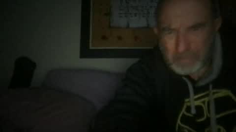 jmombombero63 online show from November 23, 2:42 am