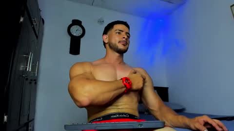 IGJmortton online show from March 13, 12:08 pm