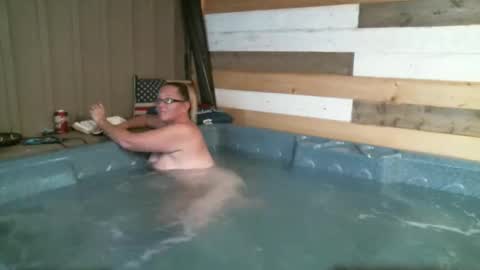 amanda and jake online show from January 9, 1:44 am