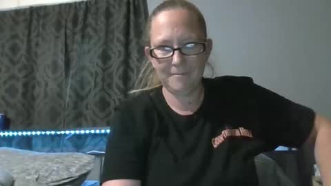 amanda and jake online show from December 5, 6:16 pm