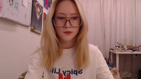 joan_kiss online show from November 28, 9:16 am