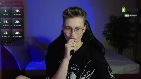 J online show from September 10, 6:20 pm