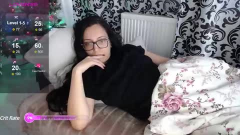 Snapshot of joanna_cw chatting on December 12, 11:06 am Jo online show from December 12, 11:06 am