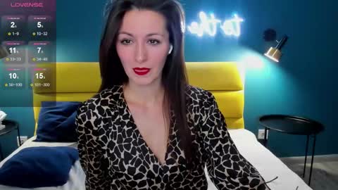 Joan online show from January 19, 2:10 am