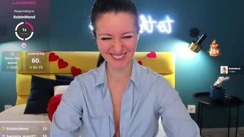 Joan online show from March 1, 1:32 am