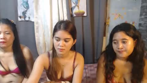 joanpinay505 online show from February 21, 6:49 am