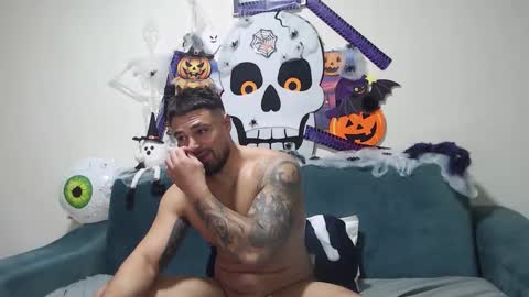 Tiberius online show from October 25, 5:02 pm