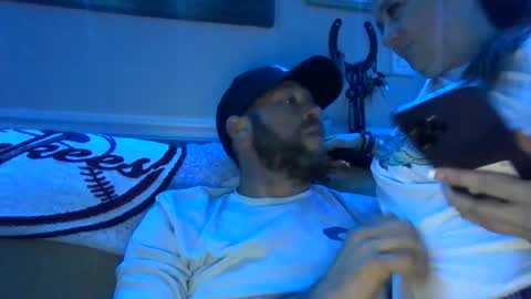 joe7168 online show from April 12, 6:06 am