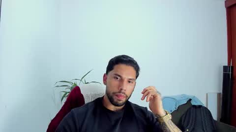 joe_esthetic online show from October 28, 12:11 am