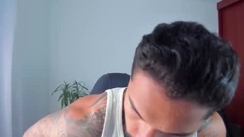 joe_esthetic online show from March 17, 11:48 am