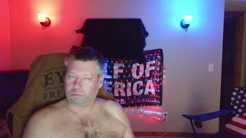 joejoe__ online show from April 27, 8:45 am