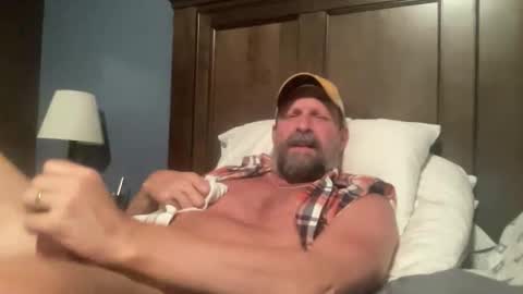 Snapshot of joestros chatting on October 24, 4:35 am joestros online show from October 24, 4:35 am