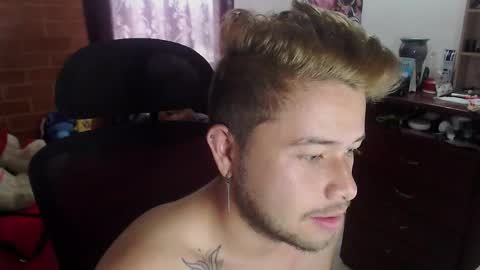 JOHAN independient model online show from October 29, 2:30 pm