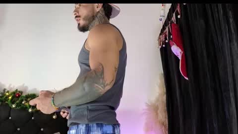 John  online show from December 4, 11:10 am