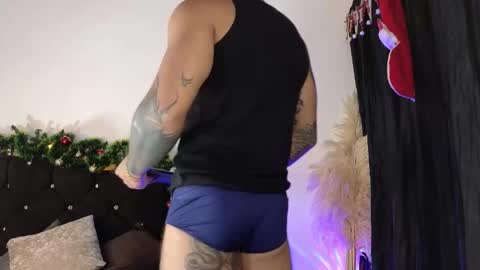 John  online show from November 30, 11:39 am