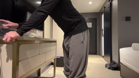 J online show from October 20, 8:52 am