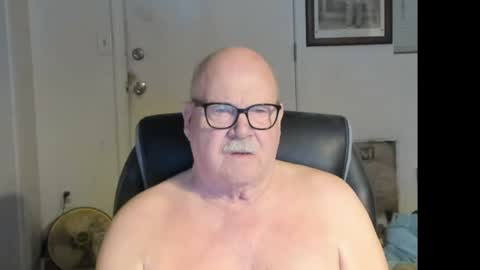 johnno52 online show from April 7, 11:01 am