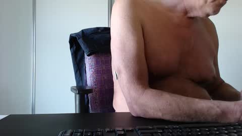 johnny_walker14 online show from April 29, 11:04 am