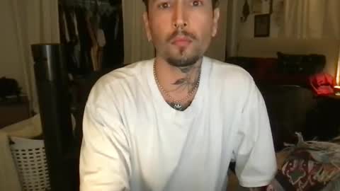 Snapshot of johnnydeep66 chatting on September 25, 10:00 am JohnnyDeep66 online show from September 25, 10:00 am