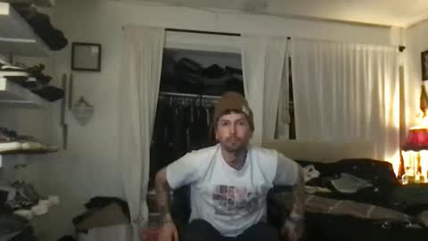 Snapshot of johnnydeep66 chatting on December 25, 8:18 am JohnnyDeep66 online show from December 25, 8:18 am