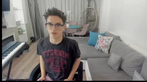 Johnny k. online show from July 11, 7:17 pm