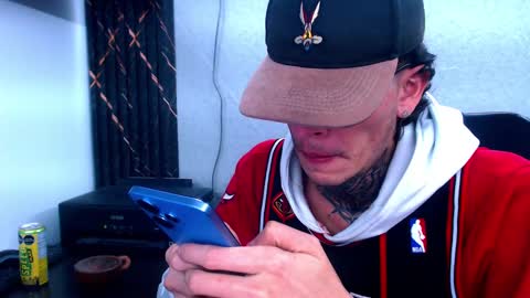 johnsonisaac94  online show from February 8, 5:29 am