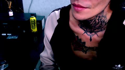 johnsonisaac94  online show from February 22, 7:34 am