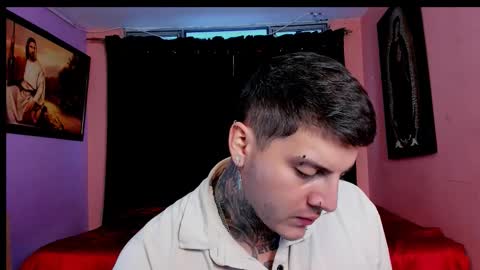 Johny online show from November 25, 7:01 pm