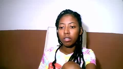 Snapshot of joliekah27 chatting on February 24, 3:33 am joliekah27 online show from February 24, 3:33 am