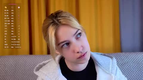 Viola online show from March 3, 1:40 pm