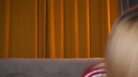 Viola online show from March 27, 1:23 pm