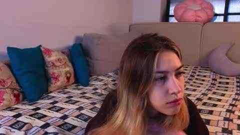 Snapshot of jolyndeb chatting on September 27, 12:03 pm Viola online show from September 27, 12:03 pm