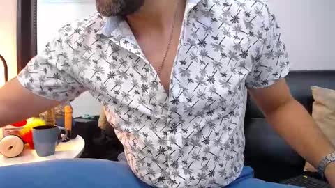Snapshot of jonas_beard1 chatting on March 11, 7:47 pm JONAS BEARD online show from March 11, 7:47 pm