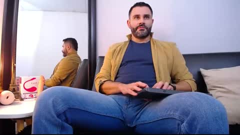 Snapshot of jonas_beard1 chatting on February 21, 1:33 am JONAS BEARD online show from February 21, 1:33 am