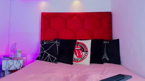 Jonas  online show from February 27, 1:07 pm