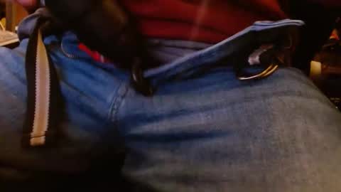 joncpics online show from February 24, 2:58 am