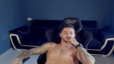 jonnyporn1 online show from March 12, 1:15 pm