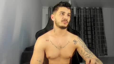 jonnyporn1 online show from February 5, 10:02 pm