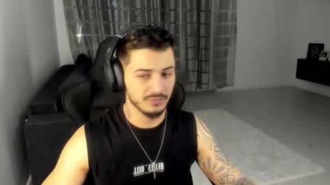 jonnyporn1 online show from February 15, 5:33 pm