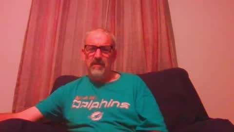 Snapshot of jony_five chatting on September 12, 1:40 am Jon online show from September 12, 1:40 am