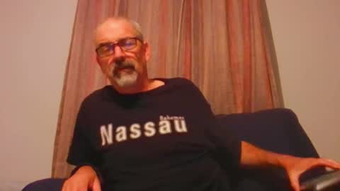 Snapshot of jony_five chatting on September 17, 2:48 am Jon online show from September 17, 2:48 am