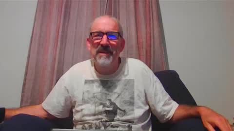 Snapshot of jony_five chatting on September 10, 12:11 am Jon online show from September 10, 12:11 am