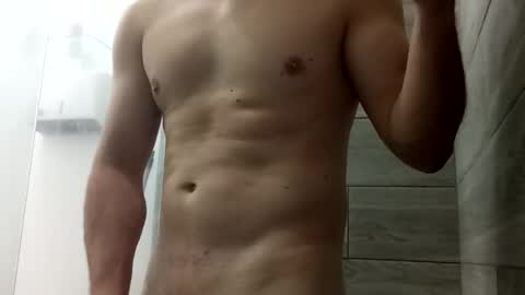 jorgelatino1919 online show from June 24, 4:19 am
