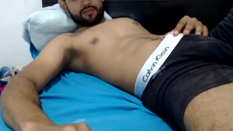 Snapshot of jose_ruiz1 chatting on September 20, 1:41 am jose y carolina online show from September 20, 1:41 am