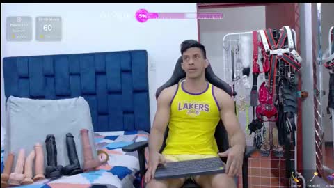 jose_rumbero91 online show from March 9, 1:49 pm