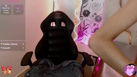 Joselyn  online show from November 19, 12:04 pm