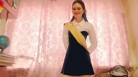 Emily Carter online show from April 19, 7:53 am