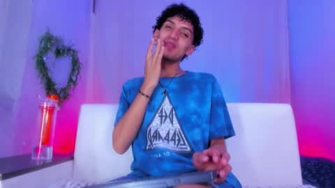 Snapshot of josesweet_ chatting on September 29, 7:13 pm Jose online show from September 29, 7:13 pm