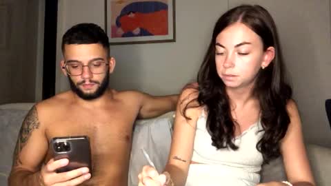 josh_xo online show from November 6, 4:10 pm