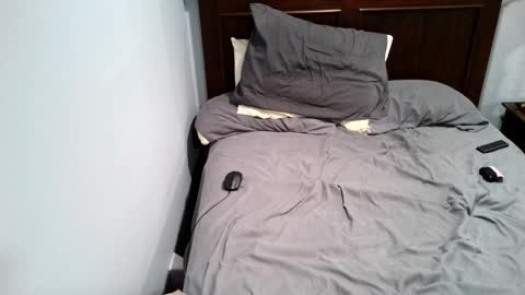 joshhawes online show from March 4, 3:03 am